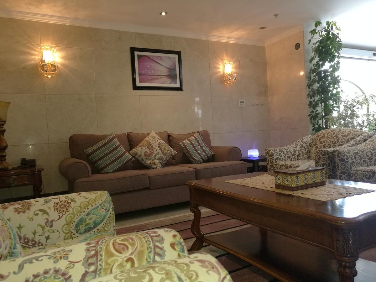 Al Ezzah Palace Hotel Suites Джедда Экстерьер фото