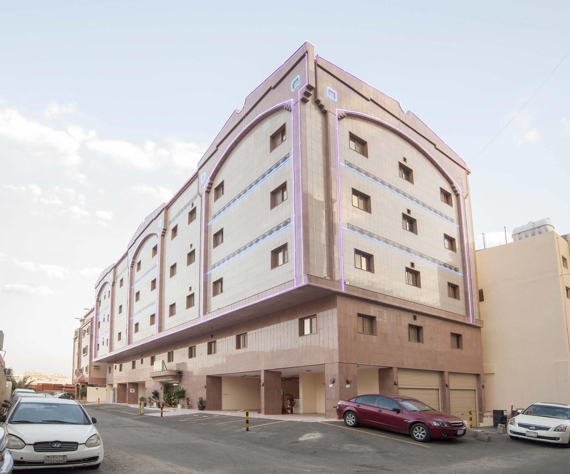 Al Ezzah Palace Hotel Suites Джедда Экстерьер фото